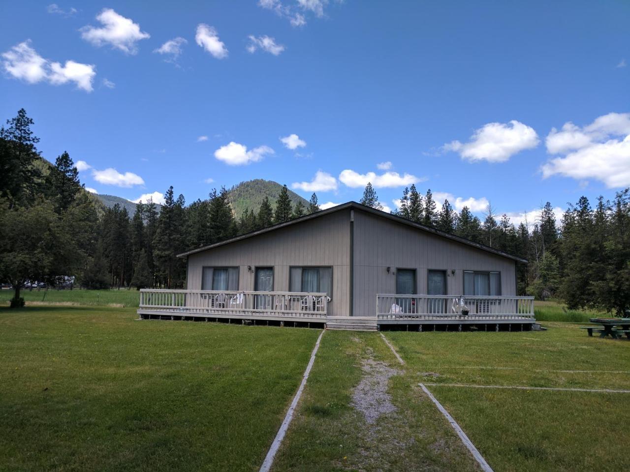 Rock Creek Mercantile & Motel Clinton Kültér fotó
